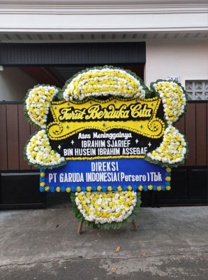 Papan Bunga Duka di Kedung Waringin