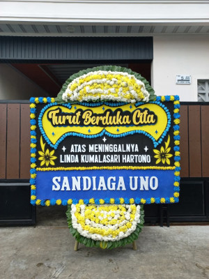 Papan Bunga Duka di Kedung Waringin